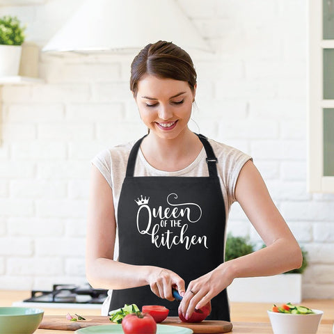 Xornis Queen of the Kitchen full-coverage bib protects outfits from spills