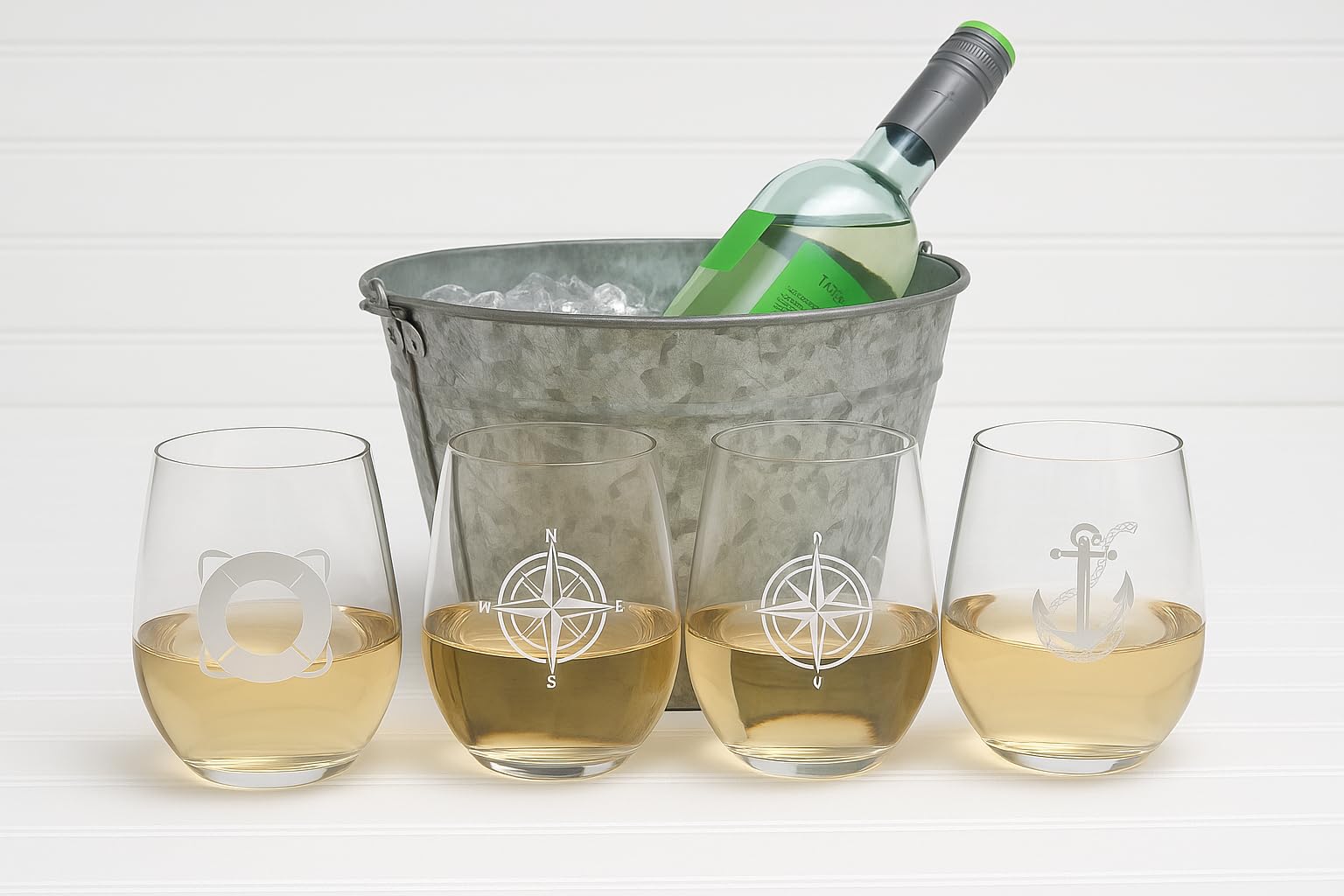 XYZ Boat Supplies Dishwasher-safe glass for quick cleanup after gatherings