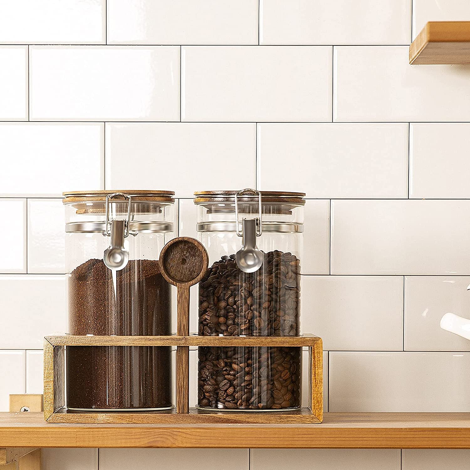 Yangbaga wide-mouth jars enable quick, mess-free access.