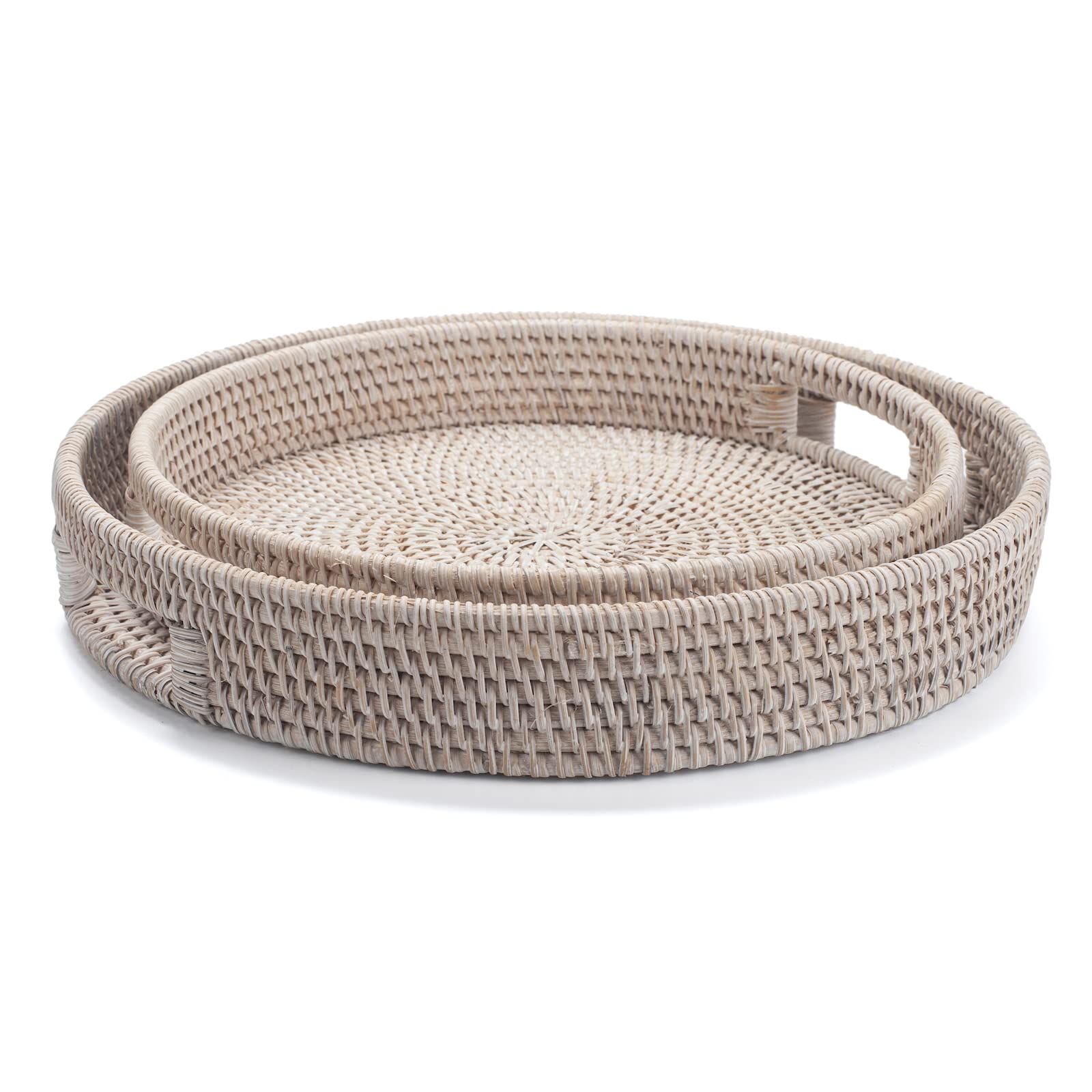 YANGQIHOME natural fiber tray blends with rustic and modern decor.