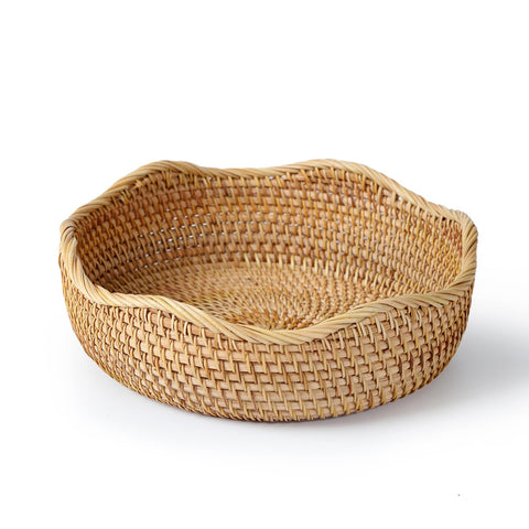 YANGQIHOME compact round rattan basket ideal for bread and pastries on a coffee table
