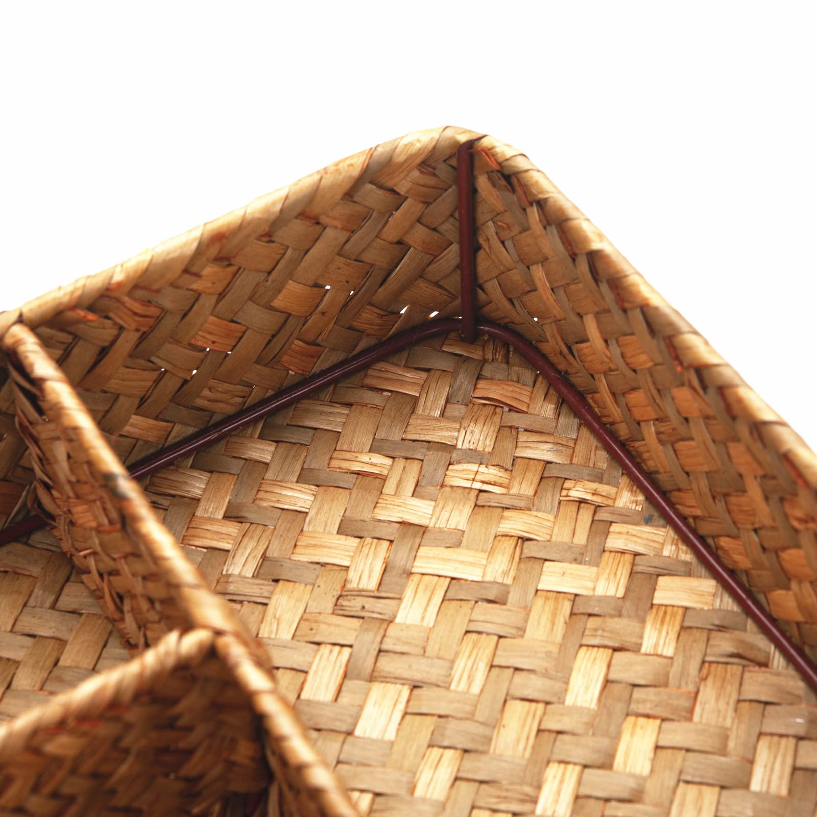 YANGQIHOME sugar packet holder keeps sweeteners neatly organized and within reach.