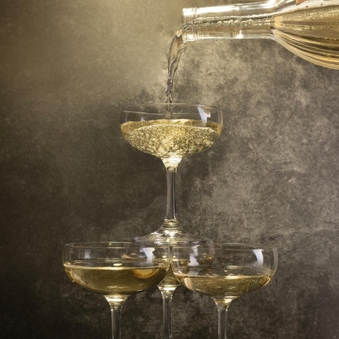 YARYOUNG gift-ready champagne glasses set for weddings and anniversaries.