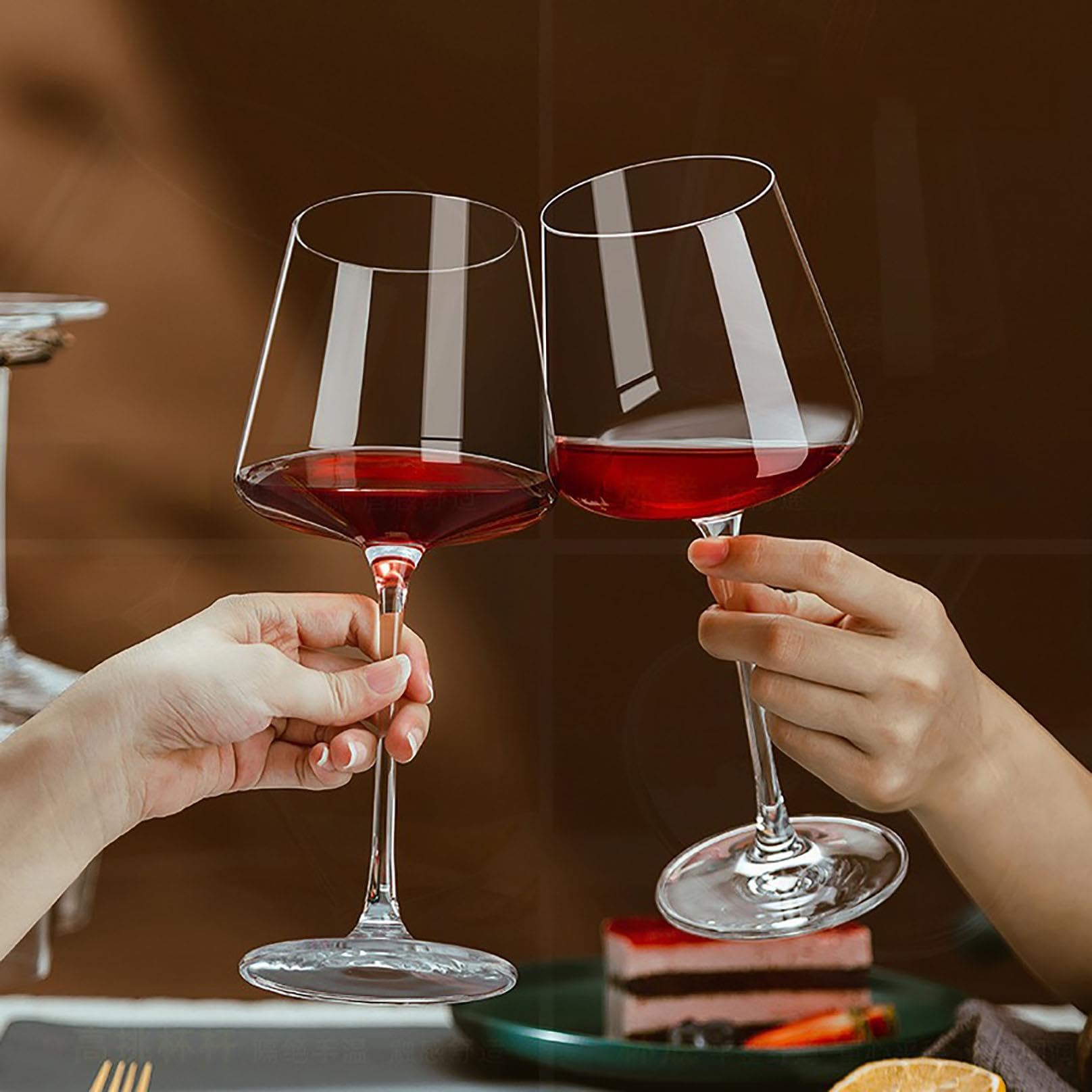 Yaschmo dishwasher-safe design simplifies cleanup after gatherings