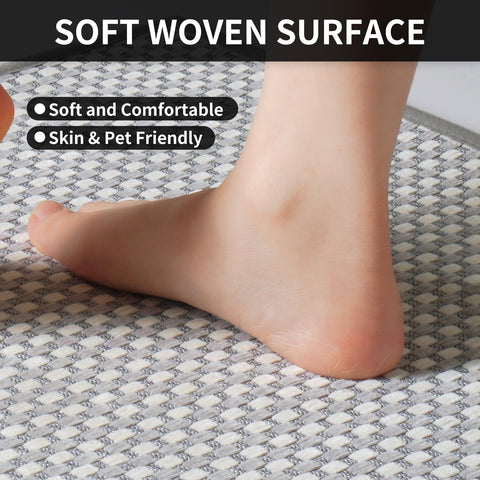Long-lasting kitchen mat resists wear and pet scratches