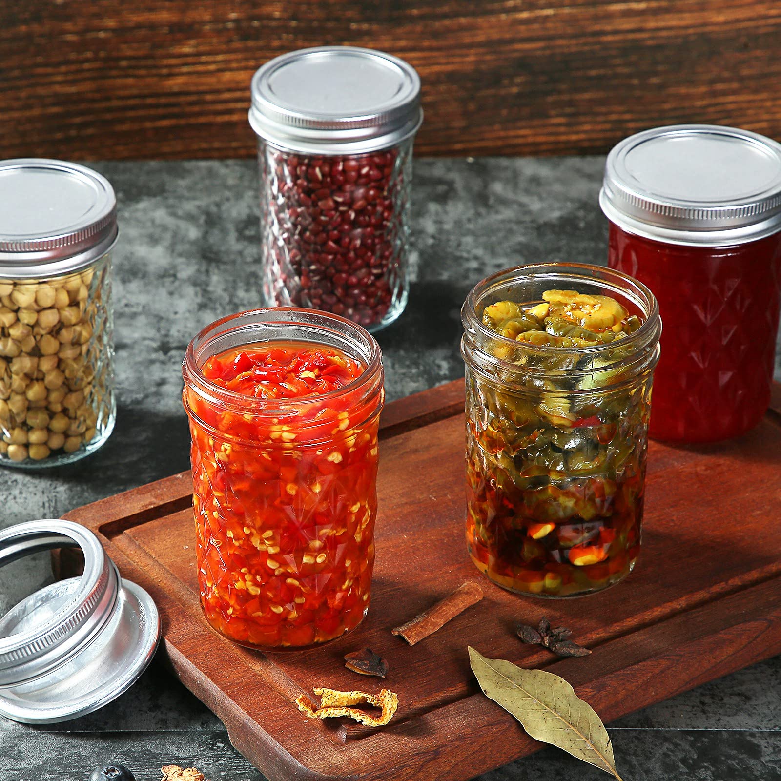 YEBODA jar with screw bands demonstrates leakproof design for sauces and jams