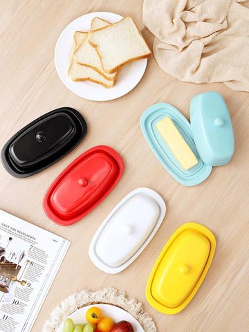 Microwave-safe porcelain ensures flexibility for quick melting or softening