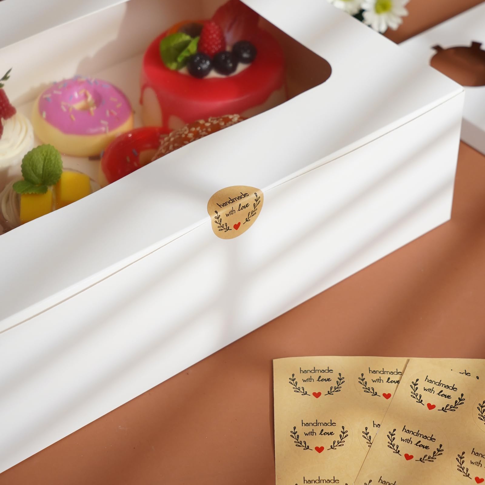 Yeplan sturdy cardboard bakery boxes protect pastries from damage and moisture