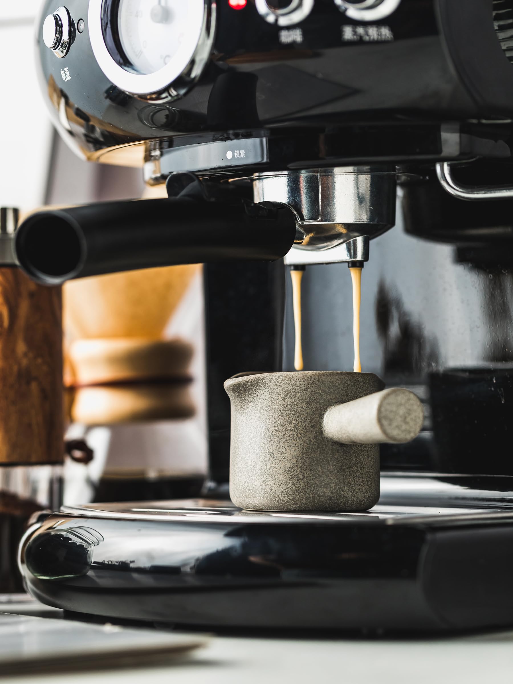 YHOJOY dishwasher-safe ceramic cup for easy cleanup
