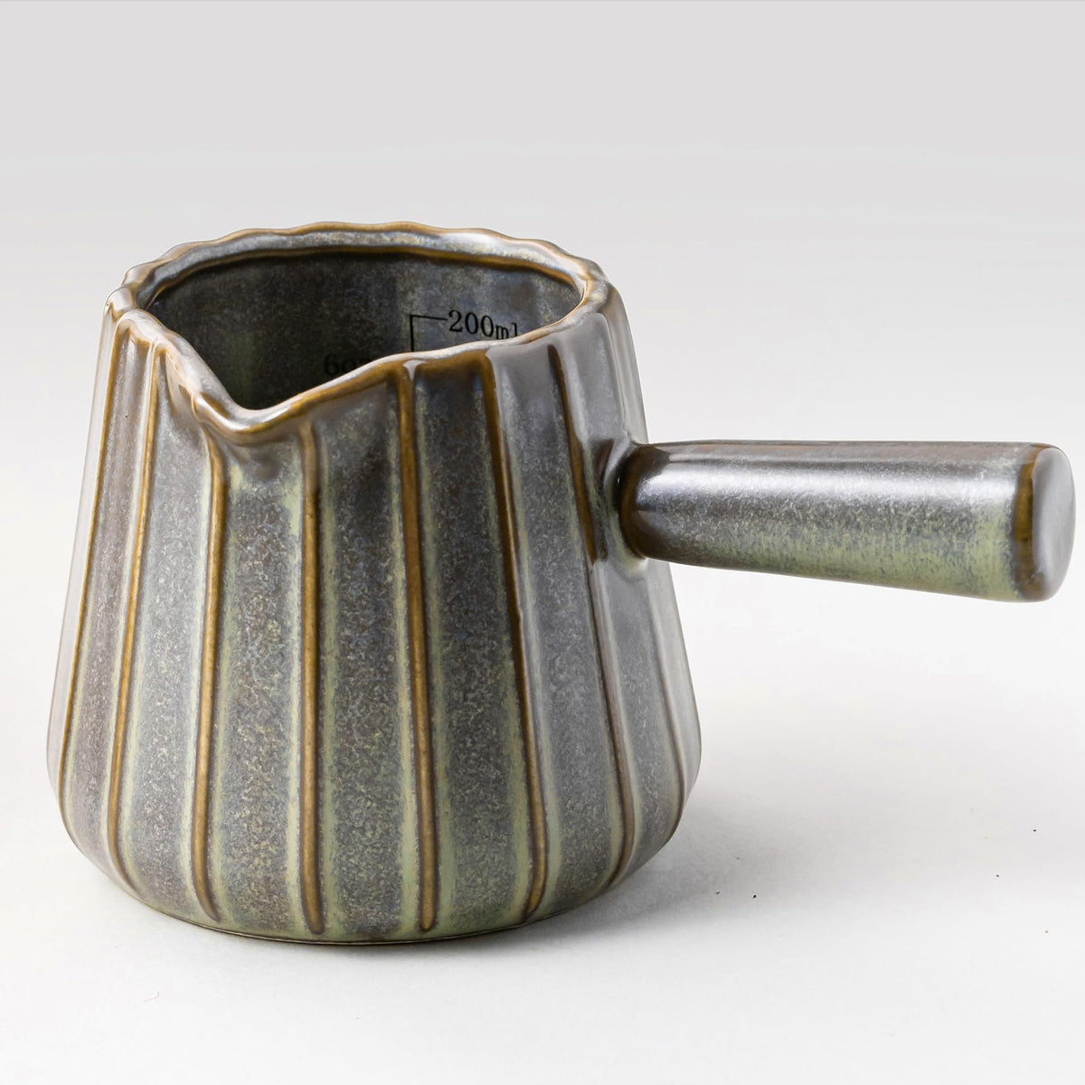 YHOJOY Espresso Cups Ceramic 200ml with handle for precise measurements and controlled pouring.