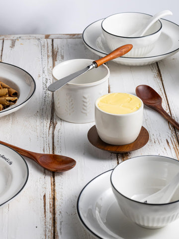 YHOJOY gift-ready butter keeper offers a thoughtful present for home cooks