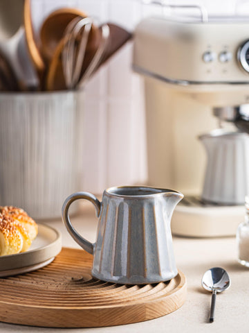 YHOJOY microwave and dishwasher-friendly creamer simplifies quick warming and cleanup.