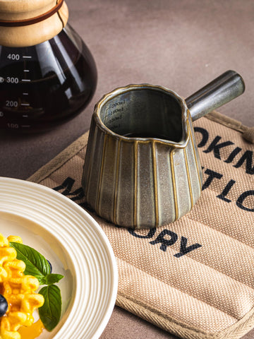 YHOJOY Microwave and dishwasher-safe ceramic design for easy cleaning and quick reheats.