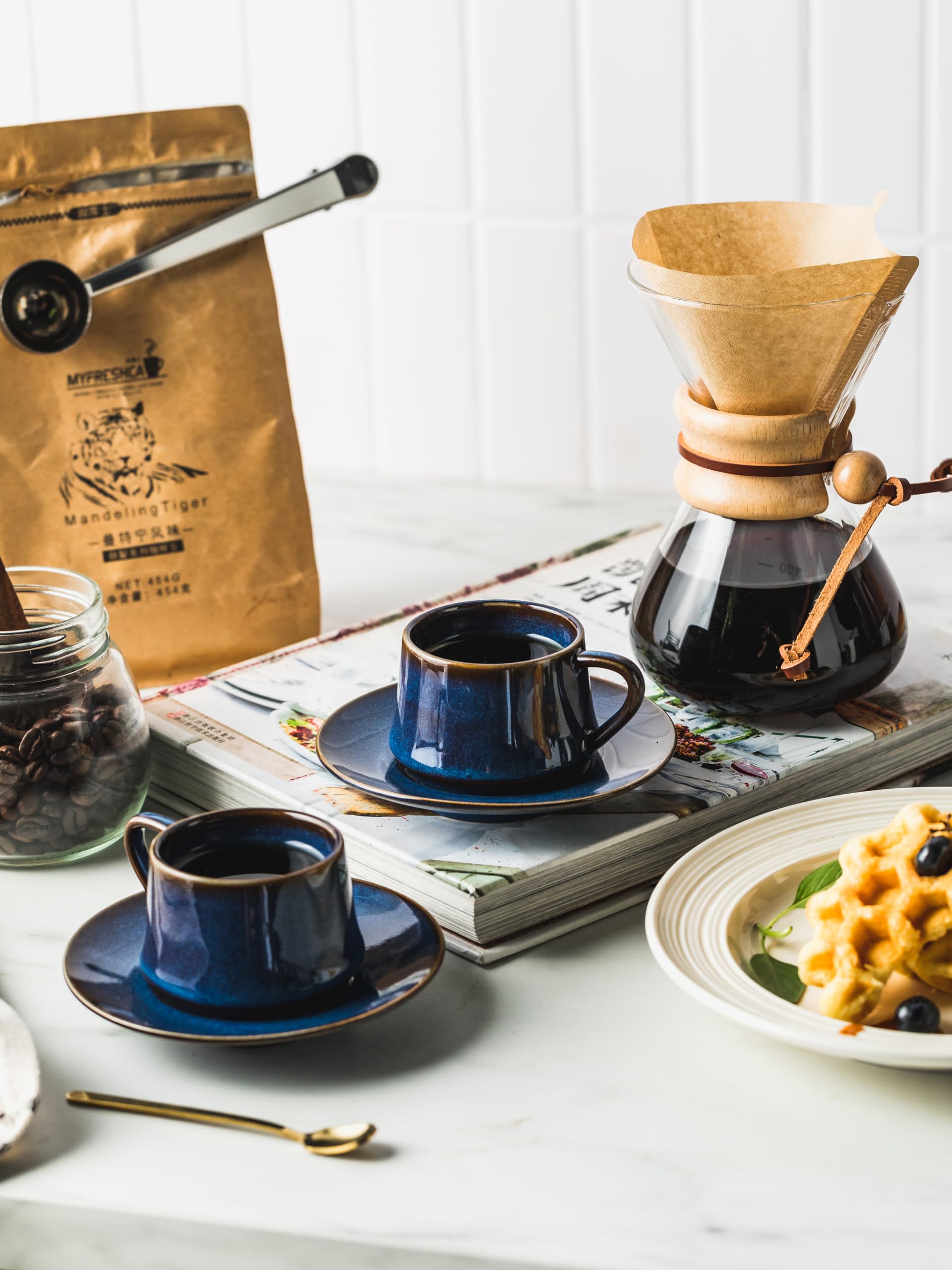YHOSSEUN compact set ideal for entertaining at tea parties or showers.
