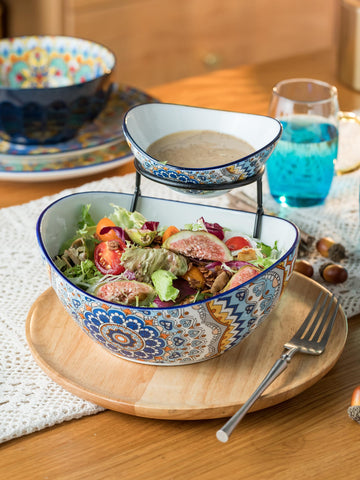 YHOSSEUN small 7 oz dip bowl keeps sauces organized.