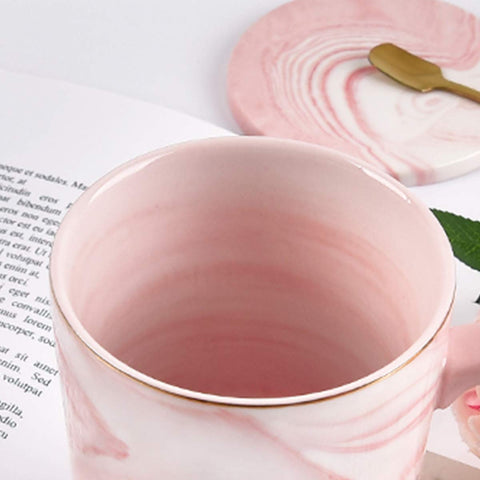 YHRJWN Non-slip base helps prevent spills at home