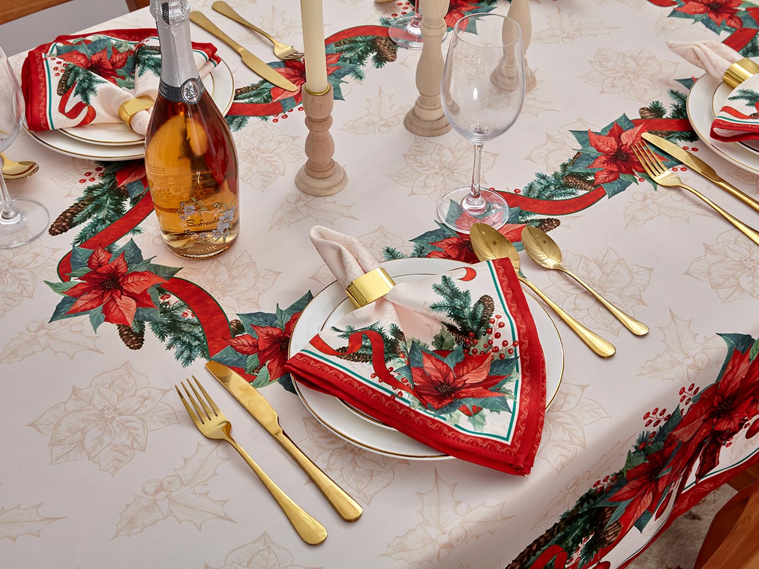 YiHomer holiday detail evokes cozy evenings with candle glow