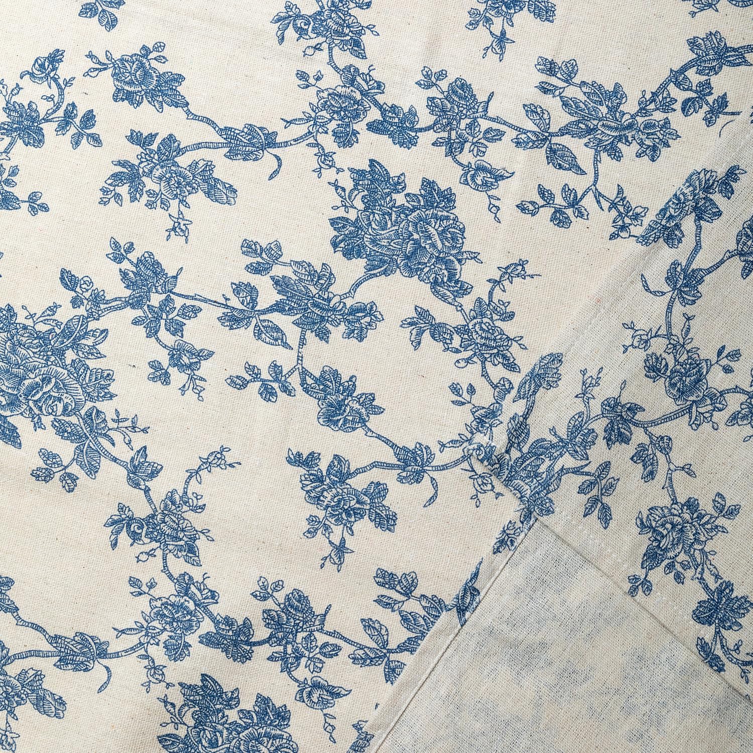 YiHomer Pastoral tablecloth demonstrates dust-proof surface for cleaner tables.
