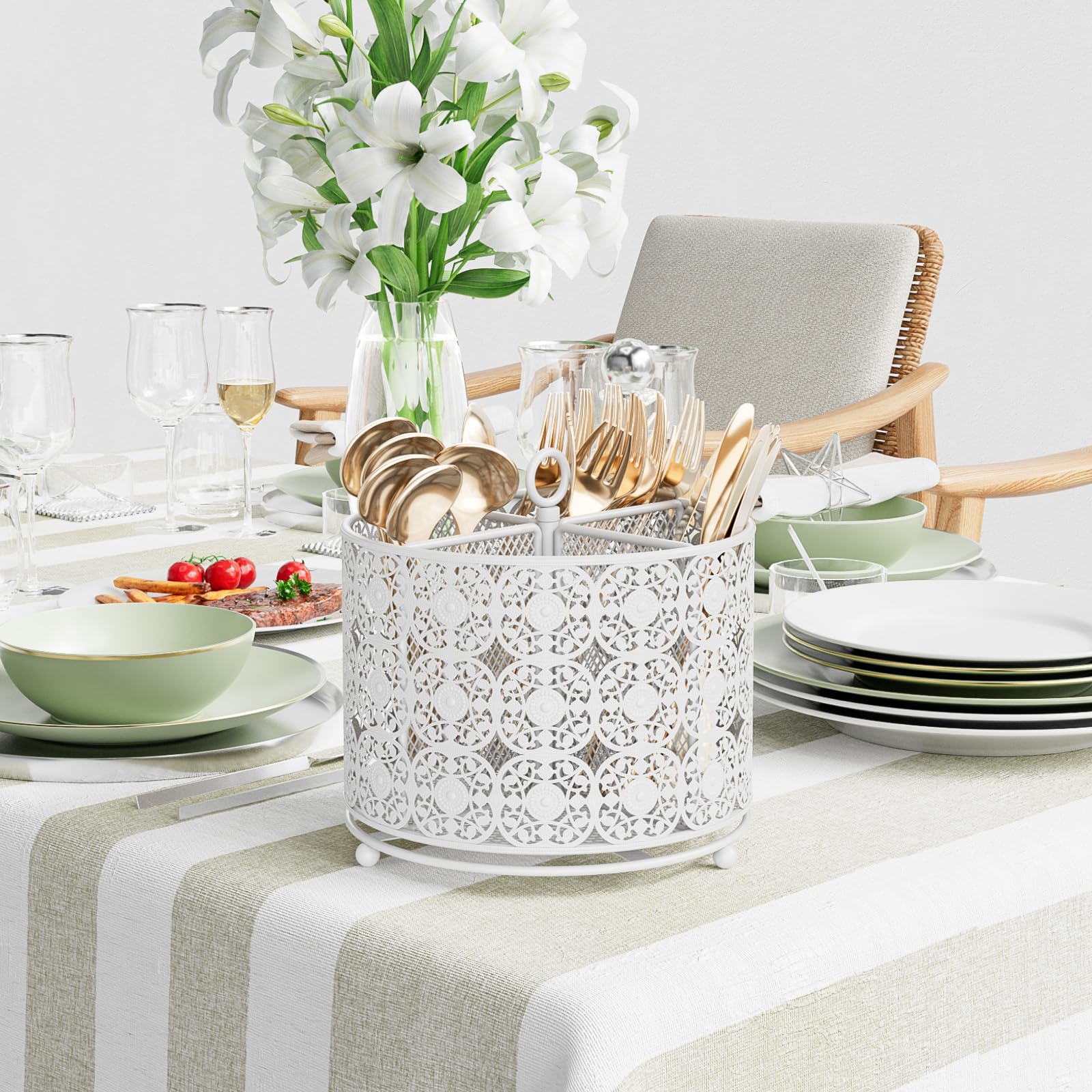 YIUKEA 360-degree tableware caddy enables smooth rotation for quick storage.