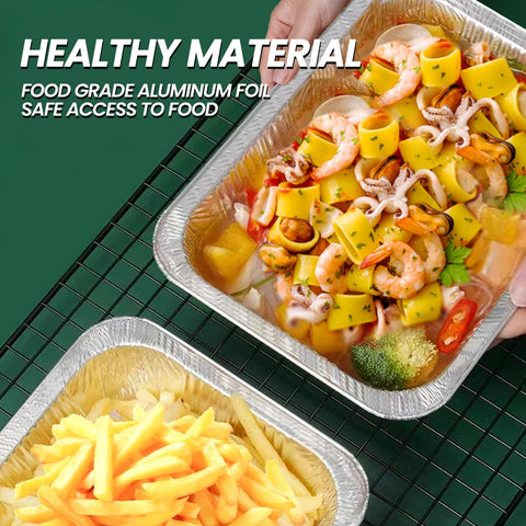 YLT WAX clear wrap-around lid allows quick food viewing.