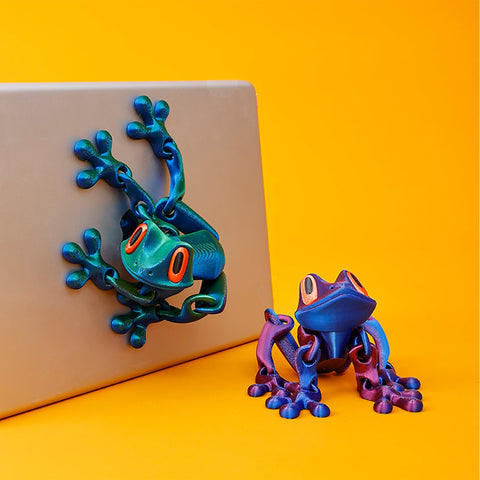 YOKUSHI magnetic frog magnets ideal as a playful desk or fridge accessory.