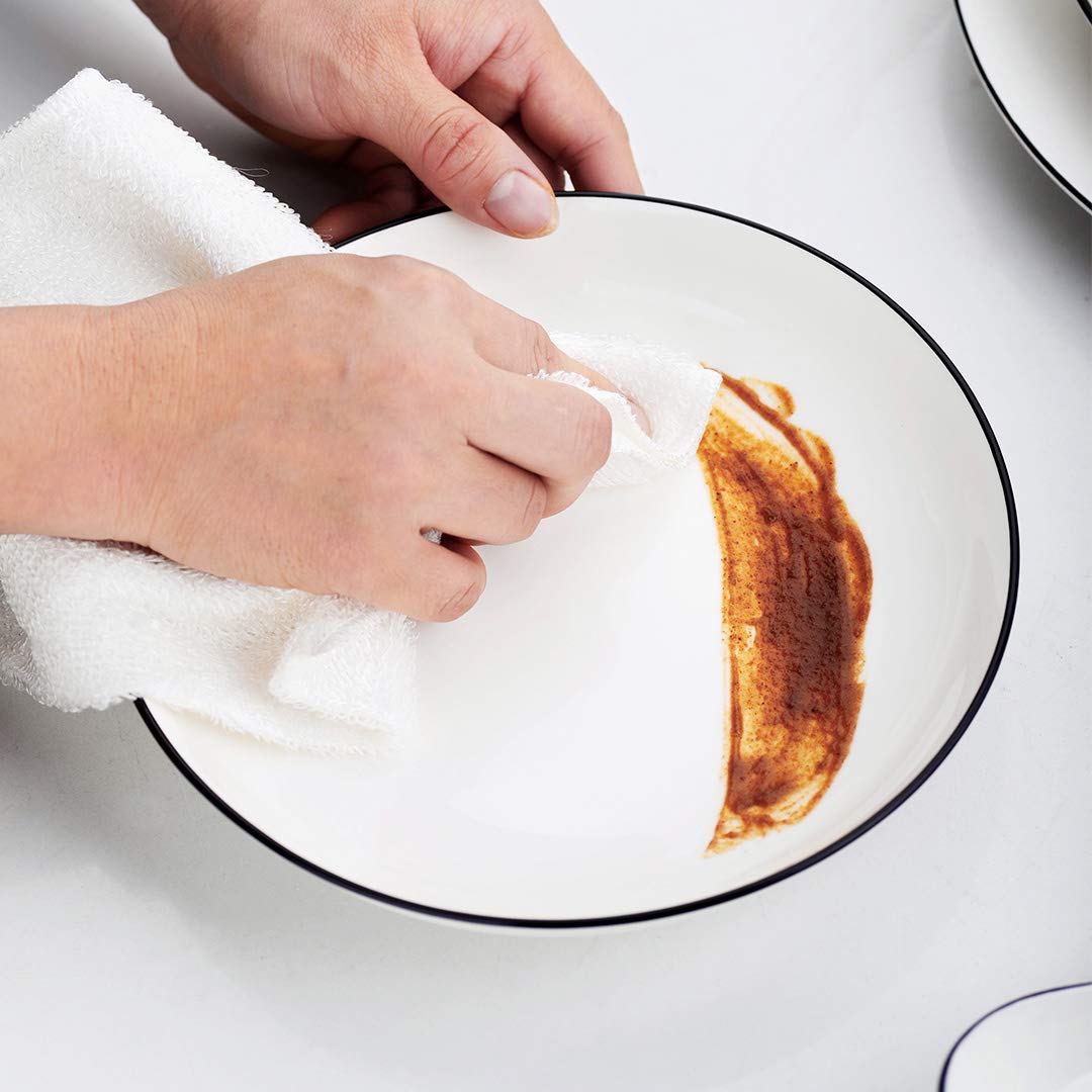 YOLIFE microwave-safe porcelain plate for quick reheats