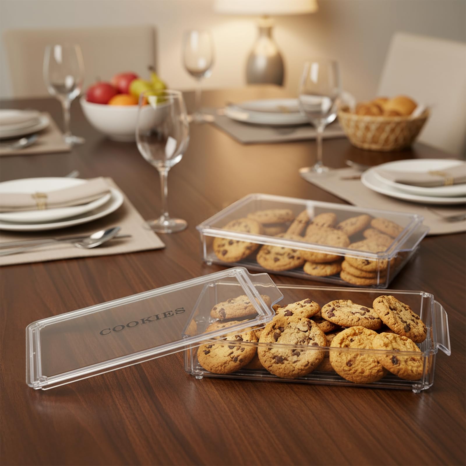 Yomjarl food-grade material container for safe storage of baked goods.