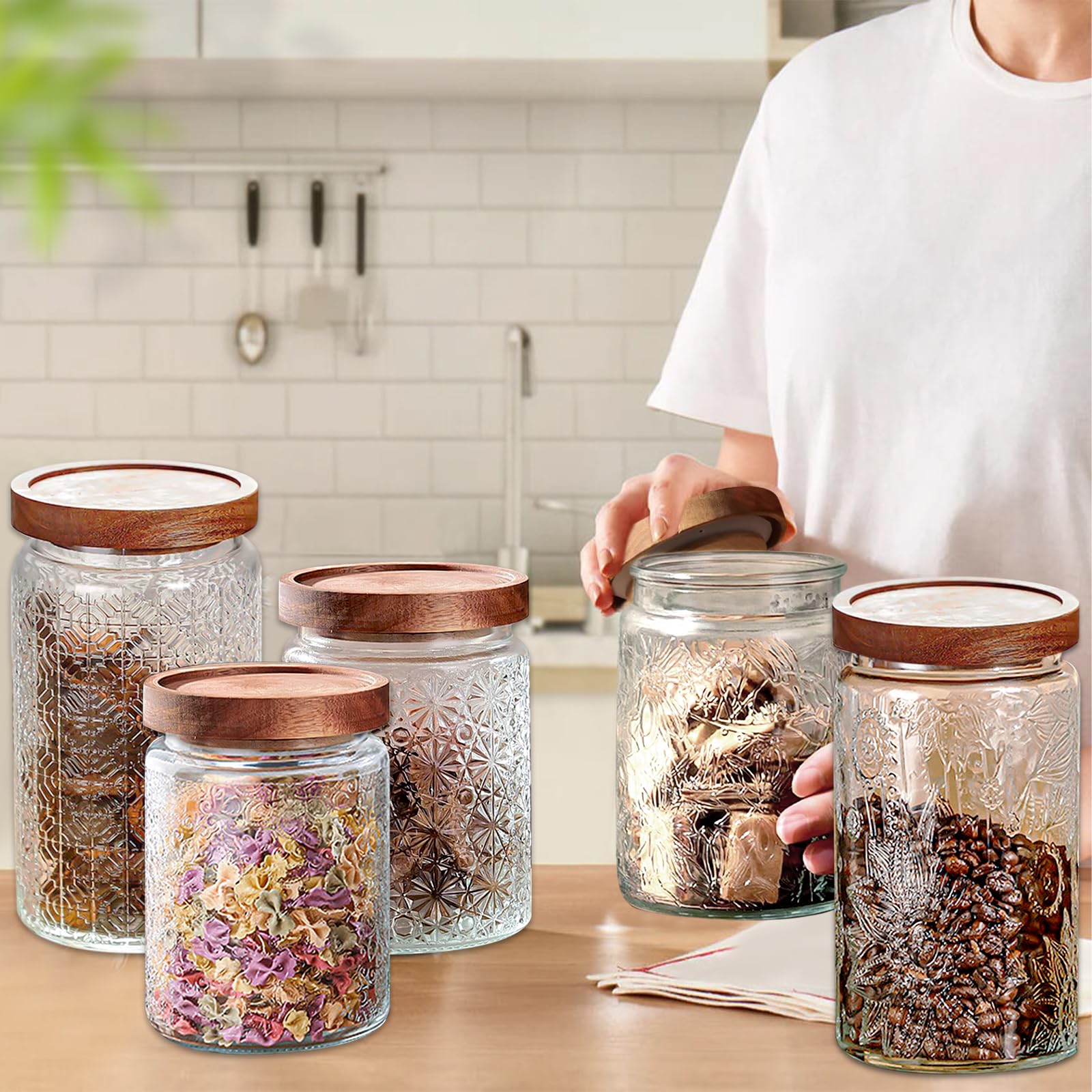 Yoqelt multi-size 24-34oz jars suit different storage needs.