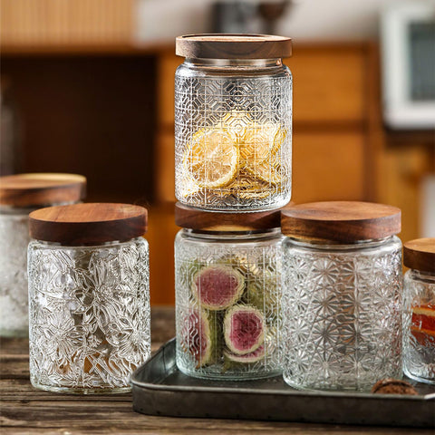 Yoqelt see-through glass reveals contents at a glance.