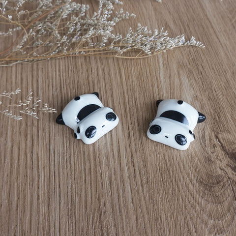Youda black gift box presents the panda chopstick set as a premium gift.