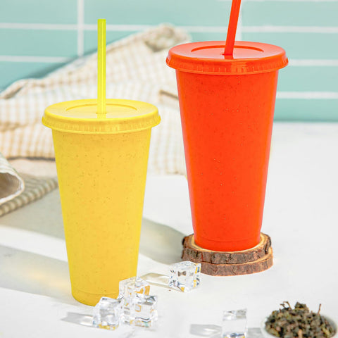 YOUKE OLA durable PP glitter cups with secure lids.