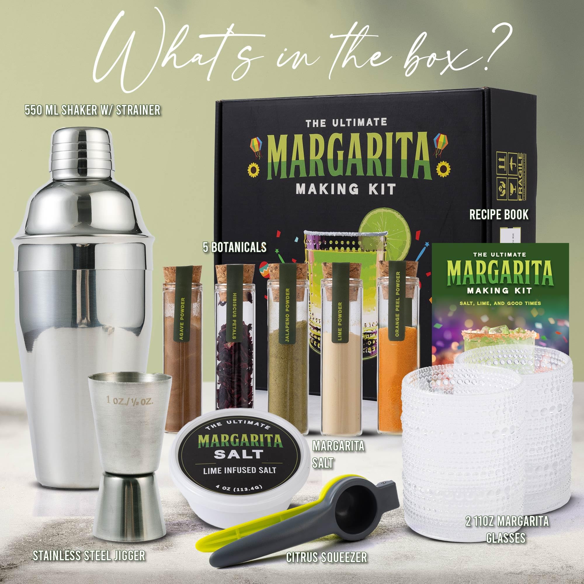 Your Dream Party Shop shaker close-up highlighting 550ml capacity for cocktails.