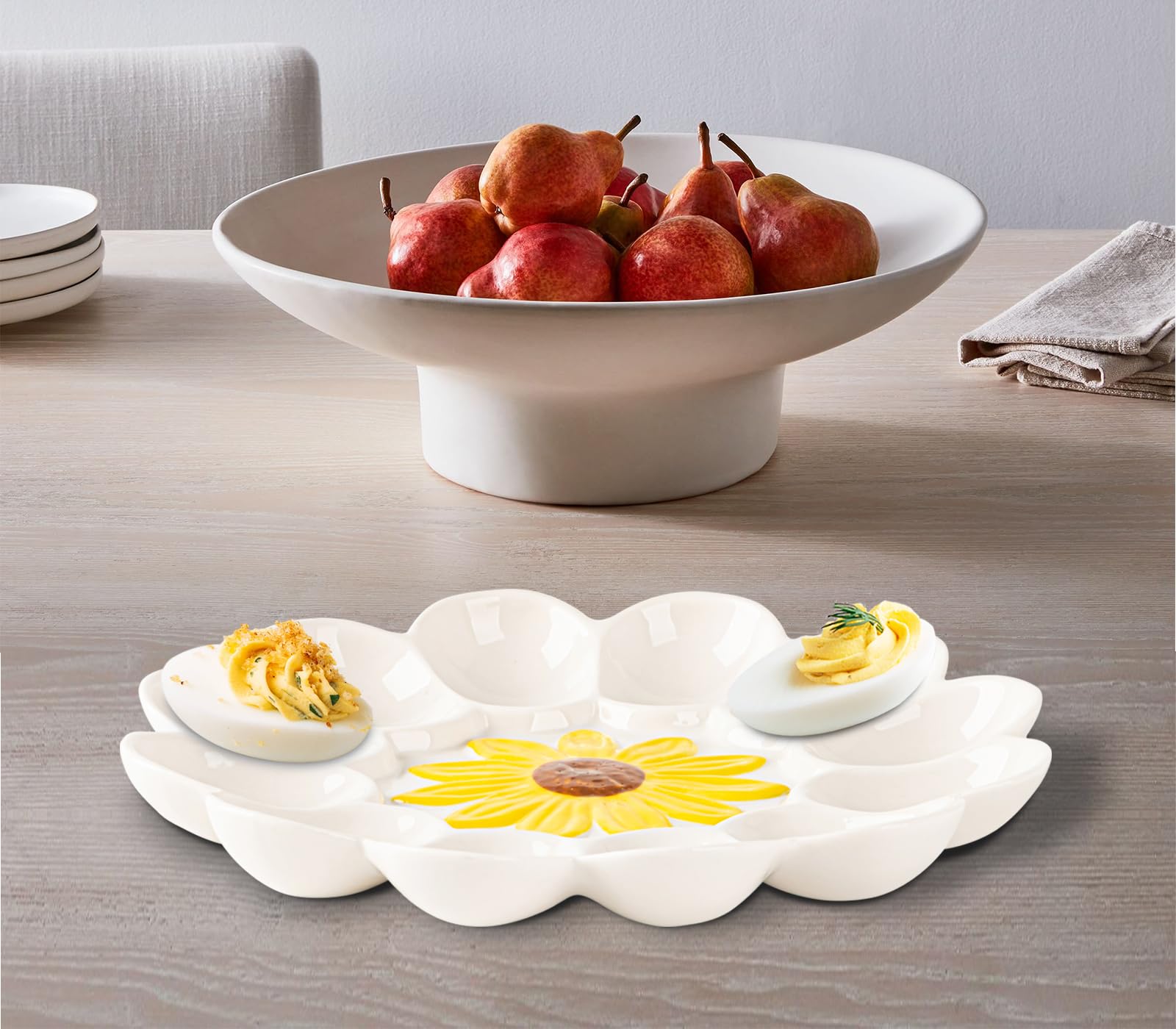YU&CH dishwasher-safe ceramic plate for easy cleanup after gatherings.