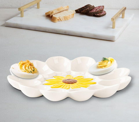 YU&CH vibrant sunflower centerpiece plate enhances dinner displays.