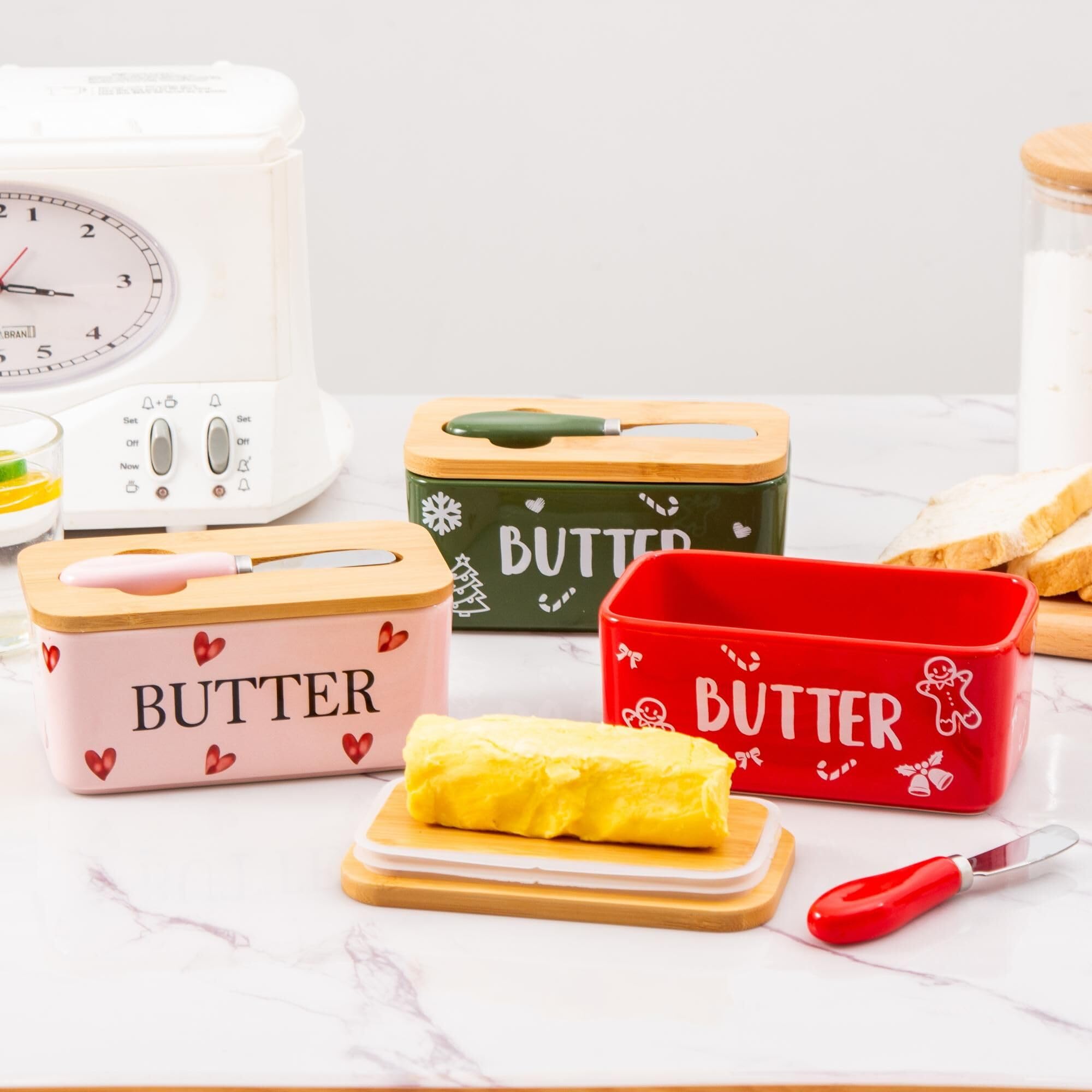 YumiPLUS pink hearts butter keeper enhances kitchen gift idea