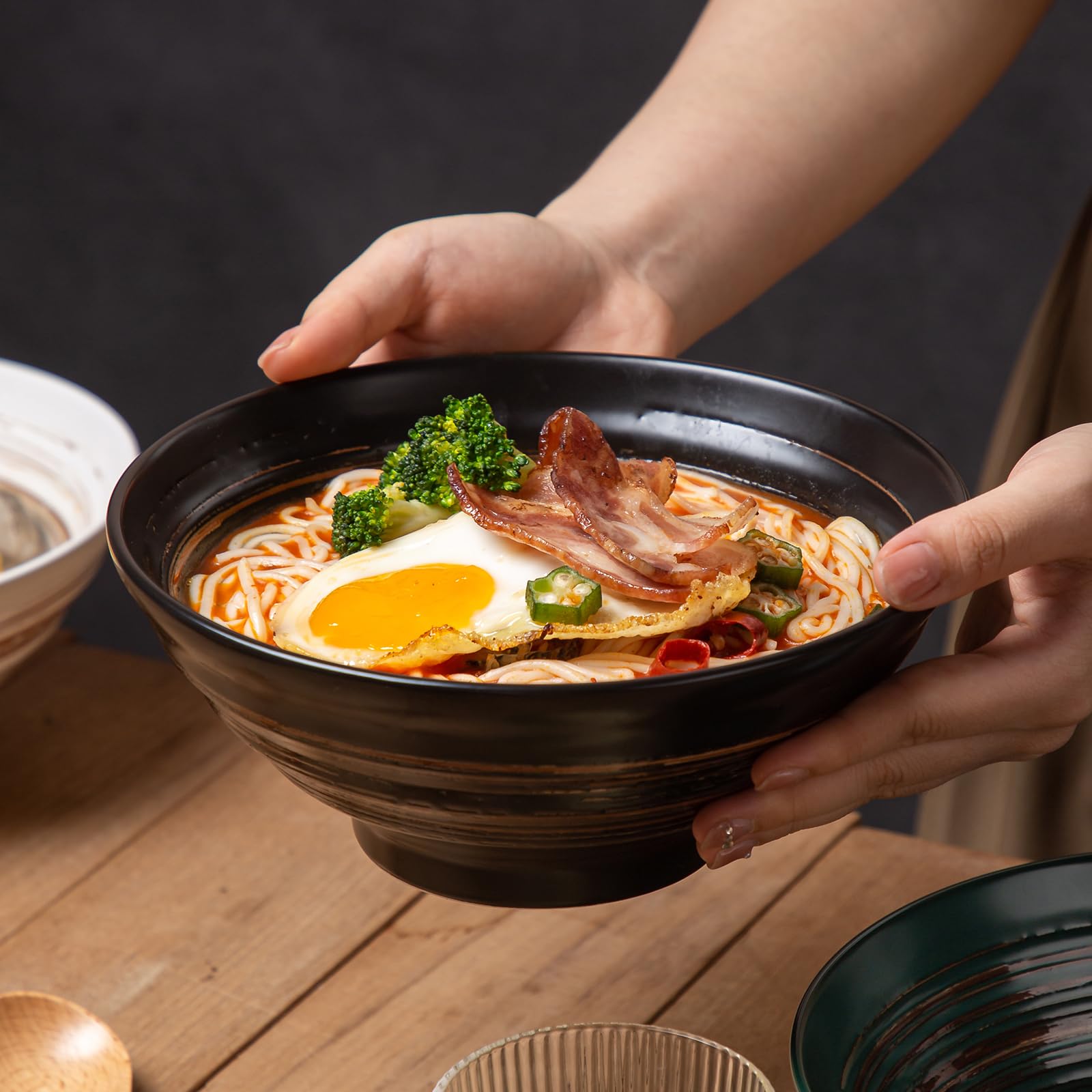 Microwave-safe YUN TAO bowls for reheating