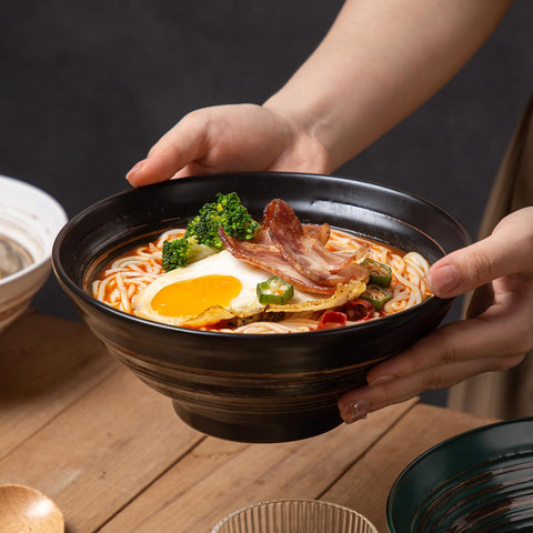 Microwave-safe YUN TAO bowls for reheating