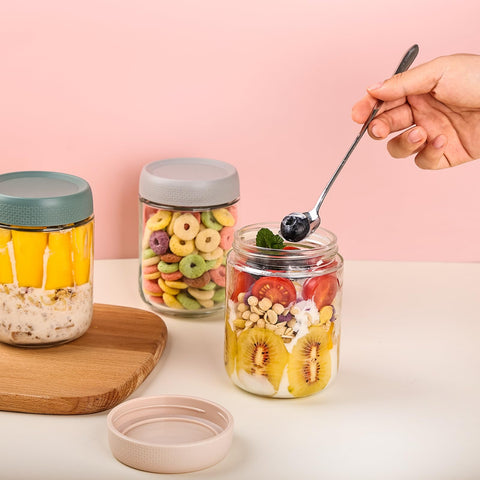 YUNCANG 16 oz wide-mouth jars for easy filling and cleaning.