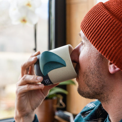 YY Vertical Climbing Mug Evo blue competition model for focused grip challenges