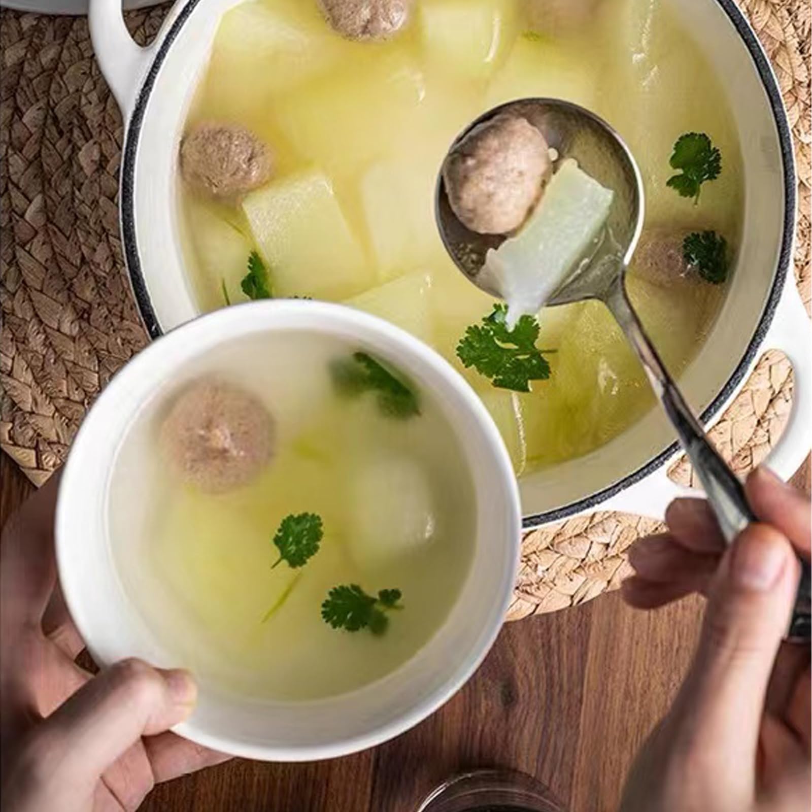 ZDFQly ergonomic-handle curved-end ladle offers comfortable grip during family meals.