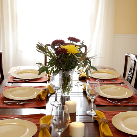 ZEAYEA event dinner chargers suitable for weddings and parties.