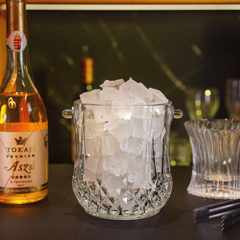 ZEERSHEE lead-free glass preserves a neutral ice flavor.