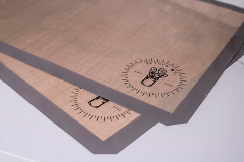 ZETHYR STREET easy-to-clean reusable mat reduces waste and parchment-paper needs