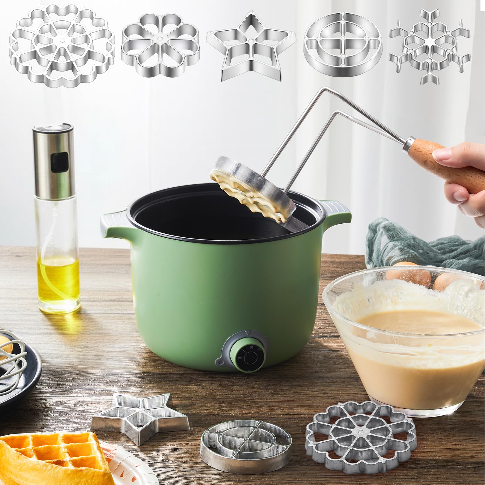 Zhehao Rosette Iron Mold Large Floral design creates bold cake decorations.