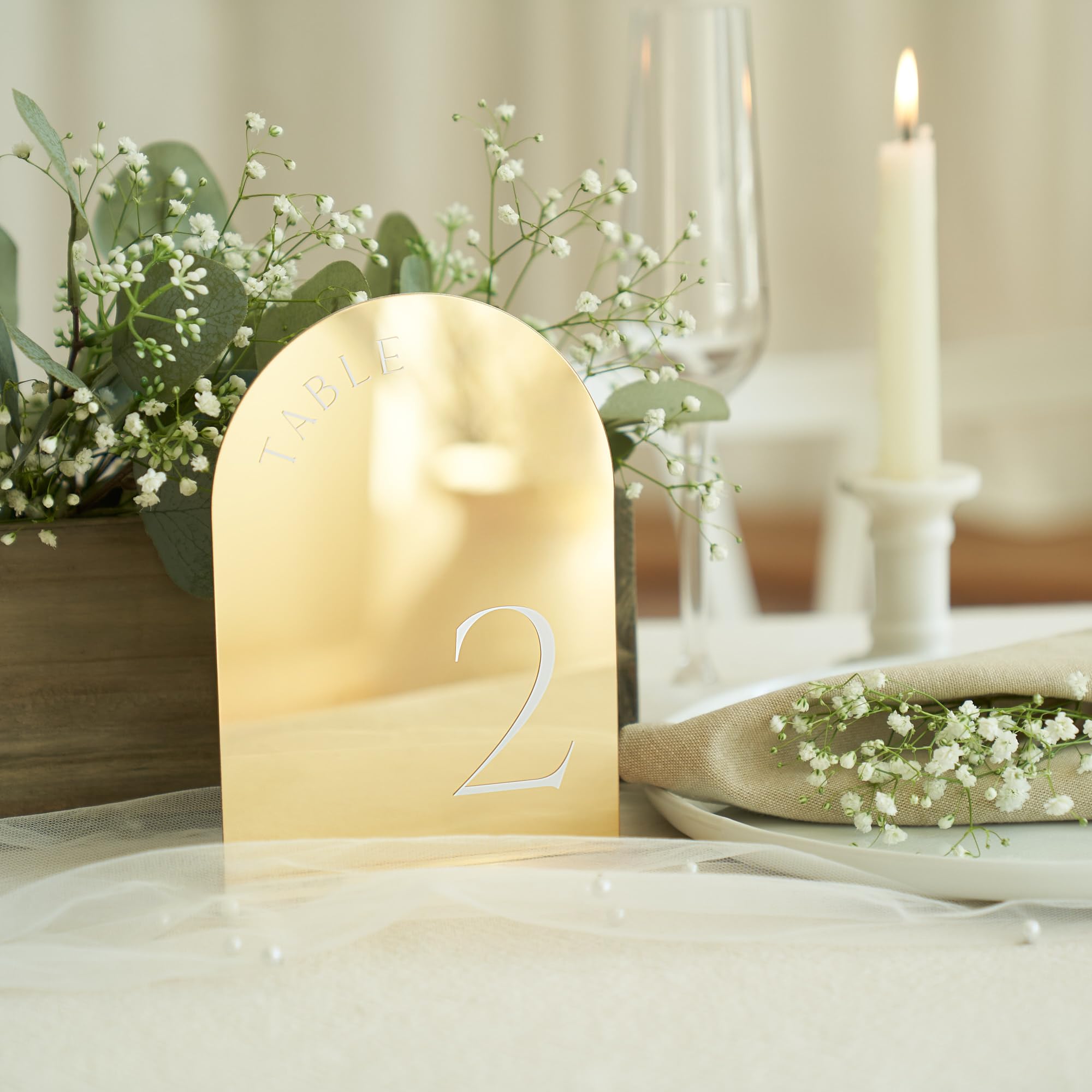 ZICOTO luxe acrylic numbers are lightweight and easy to clean.