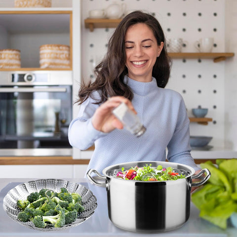 ZOCY Steamer Basket expanded to fit 6.1–10.2 inch pots for flexible cooking.