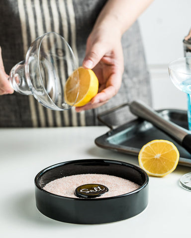 Zoeeker ceramic salt rimmer set fits most glass rims for consistent cocktails.