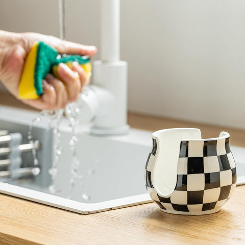 Zoeeker Drainage Catch design helps prevent water spread on counters