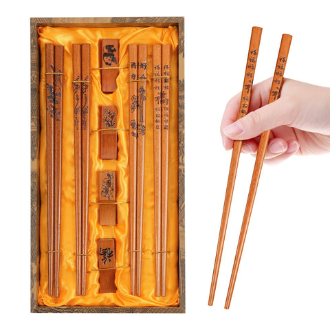 ZOMCHAIN chopsticks with case, portable storage for meals on the go.