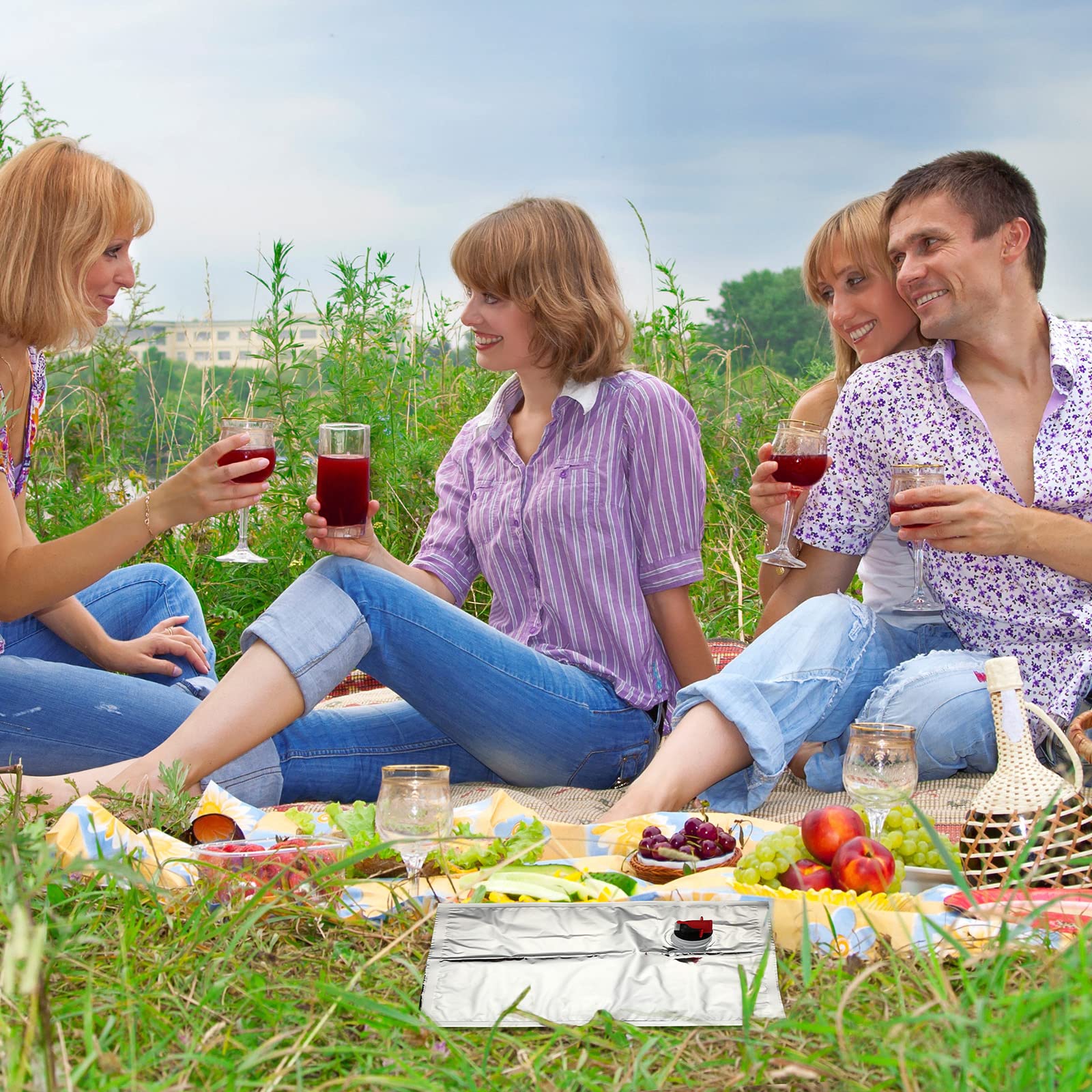 Zonon wine storage bags for beach or travel adventures